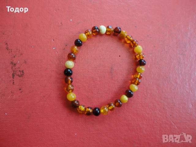 Страхотна гривна натурален кехлибар 3, снимка 3 - Гривни - 52663119