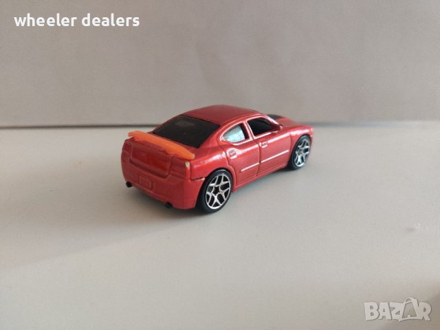 Метална количка Hot Wheels Dodge Charger SRT8 1/64, снимка 5 - Колекции - 39540119