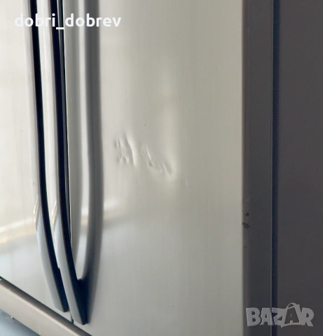 Двукрилен хладилник с фризер и вграден дисенсър за вода и лед Samsung, снимка 11 - Хладилници - 53924636