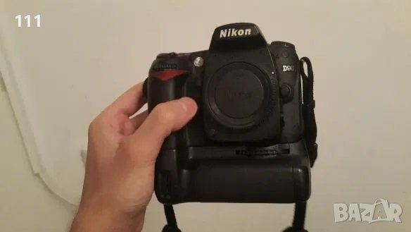 Nikon D90 с грип, на 23000 кадъра, много добре запазен!