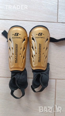 кори за футбол протектори Bulldozer football