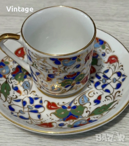 Порцеланов двоен сет за кафе ръчно рисувана с позлата 