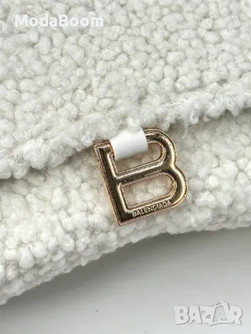 Balenciag🅰️ дамски плюшени чанти Различни цветове , снимка 10 - Чанти - 48618035