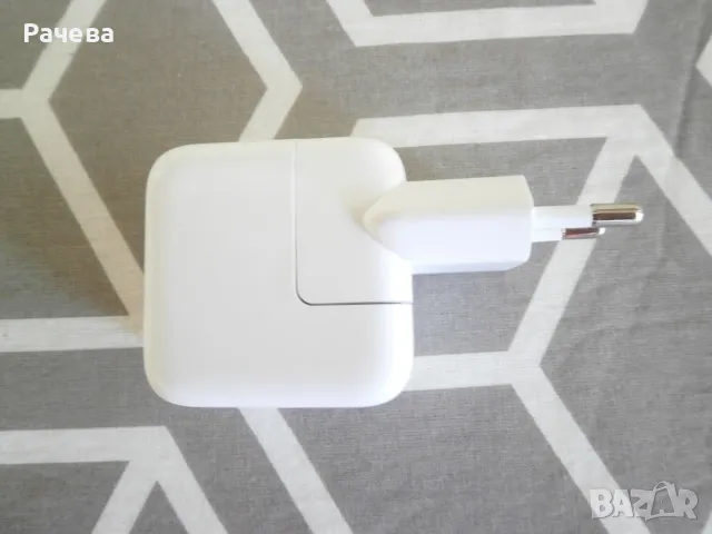 Захранващ адаптер Apple 12W, снимка 2 - Оригинални зарядни - 49085185