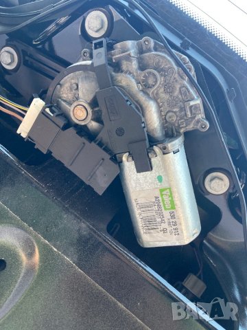 A2048202542 моторче чистачки вода заден капак 204 ц класа комби, снимка 1