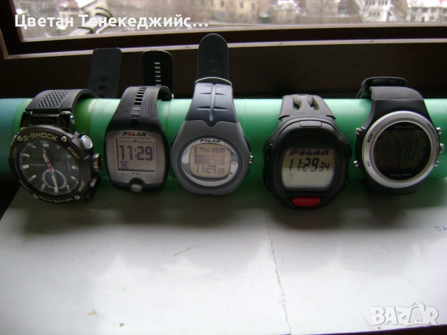 Продавам 5 броя кварцови часовника Casio,Polar,OVO