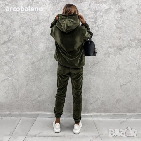 Дамски едноцветен спортен кадифен костюм с качулка, 3цвята , снимка 9 - Комплекти - 39449229