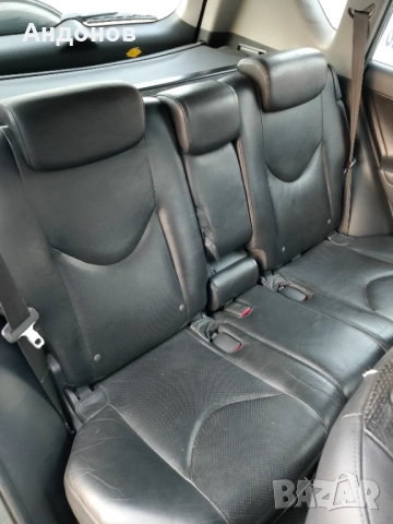 Тойота Рав 4 2.2 D4D, снимка 8 - Автомобили и джипове - 54186441