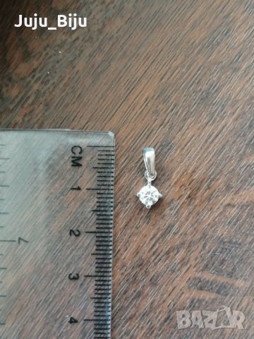 Нова сребърна висулка с камък цирконий, снимка 1 - Колиета, медальони, синджири - 29802773