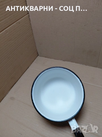 Соц Стара Емалйрана Малка Касерола. НОМЕР 621., снимка 6 - Антикварни и старинни предмети - 54084138