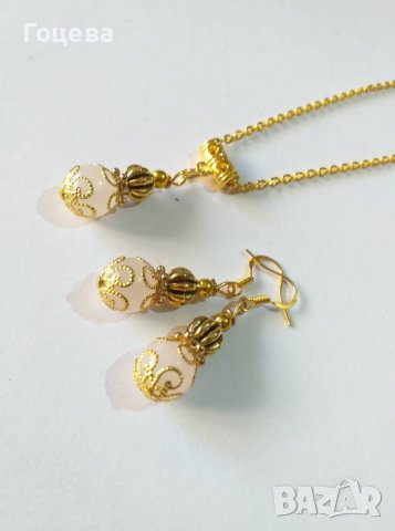 Красивият ни нов комплект бижута с камъни Бял кварц и богати орнаменти в цвят злато , снимка 9 - Бижутерийни комплекти - 35117281