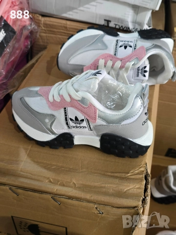 маратонки Adidas , снимка 2 - Детски маратонки - 49366752