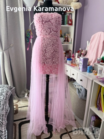 Продавам официална рокля