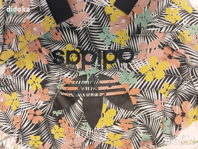 Суичър  Adidas , снимка 2 - Детски анцузи и суичери - 54240661