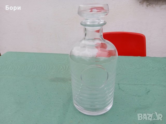 Италианско стъклено шише за алкохол, снимка 3 - Аксесоари за кухня - 35384092