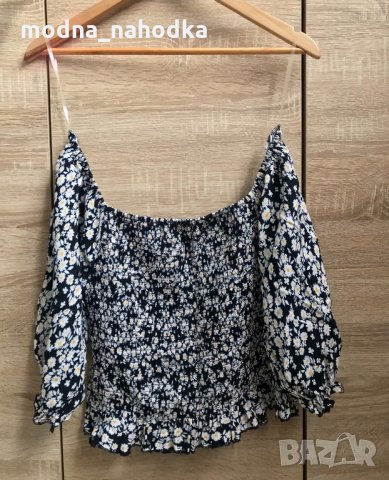 Летен топ с голи рамене FBSISTER, размер M, снимка 2 - Корсети, бюстиета, топове - 34943377