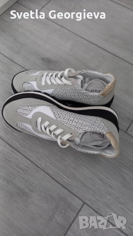 Обувки , снимка 2 - Дамски ежедневни обувки - 51952269
