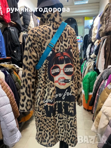 Дамско тънко манто, снимка 2 - Палта, манта - 53904667