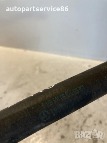 Маркуч за охлаждаща течност за Mercedes B Class W245 B170 (2008) A1695010882, снимка 2 - Части - 54112642