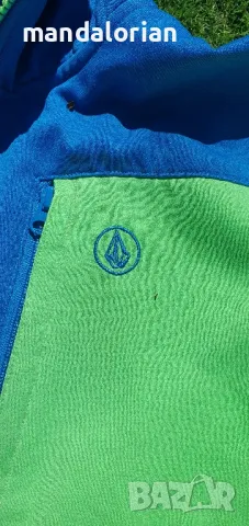 Volcom размер XL детски суичър, снимка 2 - Детски якета и елеци - 49757664