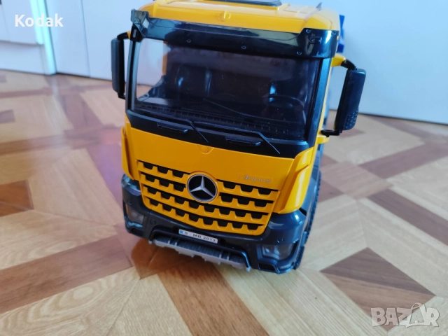 Голям камион на Bruder 1/16 , снимка 3 - Колекции - 52955142