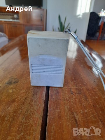 Старо радио,радиоприемник Simonetta, снимка 4 - Антикварни и старинни предмети - 35221222