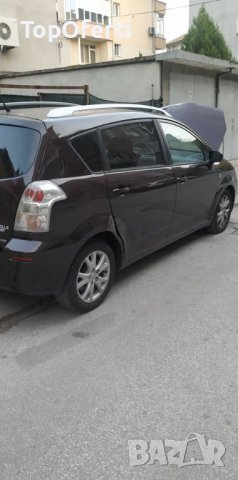 TOYOTA COROLA VERSO 2.2 D4D на ЧАСТИ corola verso, снимка 3 - Автомобили и джипове - 37453707