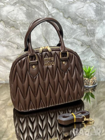 чанти Miu Miu , снимка 12 - Чанти - 50627015