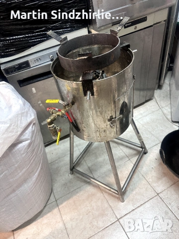 Газов котлон с уок горелка + стойка – професионален с комплект тигани