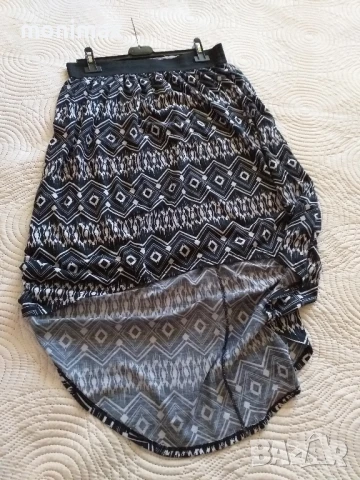 Дамска пола No boundaries M/L, снимка 3 - Поли - 51157219