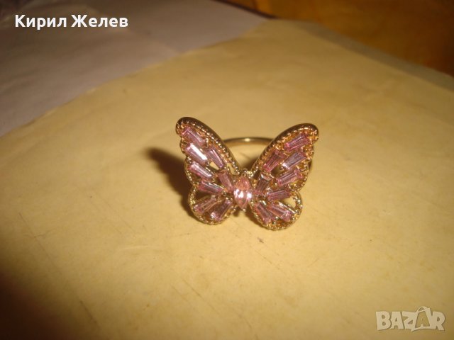 РАЗКОШЕН ПОЗЛАТЕН ФИГУРАЛЕН АЖУРЕН АРТ ПРЪСТЕН ПЕПЕРУДА с ПРЕКРАСНИ РОЗОВИ ФАСЕТИРАНИ КРИСТАЛИ 27704, снимка 4 - Пръстени - 37463866