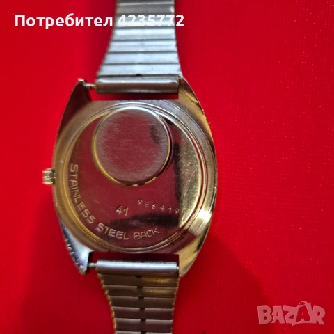 ruhla Оригинален немски кварцов винтидж часовник. , снимка 2 - Мъжки - 53290324