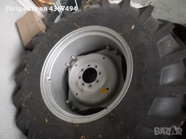 Гуми с джанти 12.4-24 и 18.4-30 BKT, снимка 2 - Селскостопанска техника - 48849722