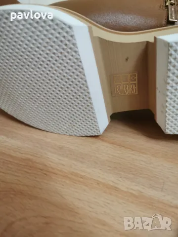 Оригинални 38 номер стелка  24 см ботуши Clergerie, снимка 6 - Дамски ботуши - 48429301