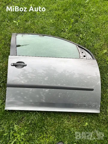 Врата предна дясна Фолксваген Голф 5 VW Golf