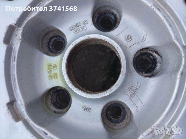 продавам джанти 15 цола Passat b5 , снимка 2 - Гуми и джанти - 54335752