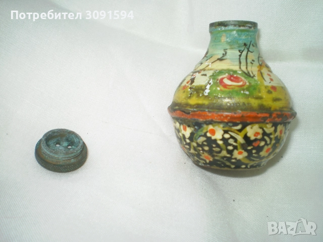 Много стара метална ръчно рисувана солничка капачка на винт, снимка 2 - Колекции - 51874903