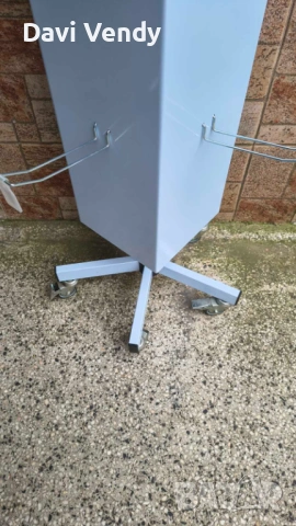 Щендери за аксесоари четиристранни нови, снимка 2 - Стелажи и щандове - 53874393