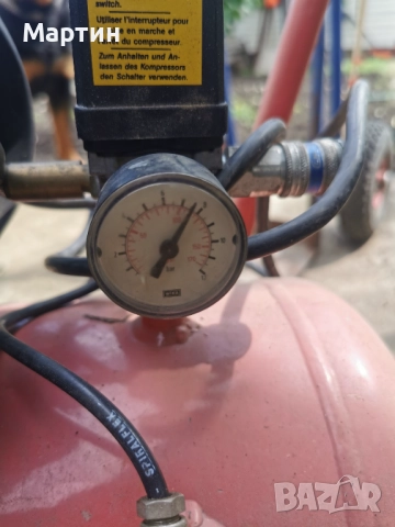 Италиански маслен компресор за въздух 24 литра, снимка 3 - Компресори - 52892417