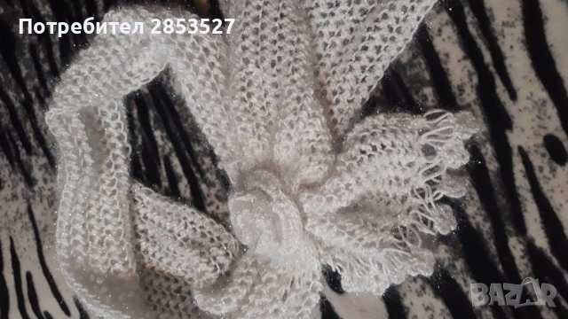 Бял пухест шал, снимка 6 - Шалове - 37849722