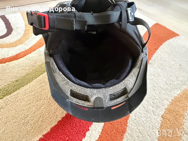 Ски/сноуборд каска и очила, снимка 6 - Спортна екипировка - 52920483