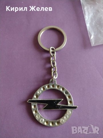 Метален ключодържател с кристали марка автомобил ОПЕЛ черен емайл- 17825