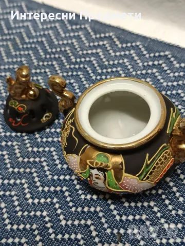 Малка Японска Ваза тип Satsuma, снимка 3 - Антикварни и старинни предмети - 50349840