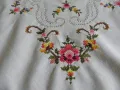 Покривка фина ръчна бродерия, снимка 3
