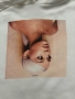 H&M суичър на Ariana Grande , снимка 2
