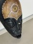 Дървена маска ръчно изработена, снимка 1 - Декорация за дома - 42497232