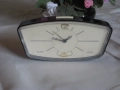 Старинен будилник СЛАВА овал - работещ - антика от времето на СССР, снимка 1