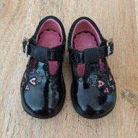 Р. 19 Бебешки обувки Clarks, снимка 2 - Бебешки обувки - 34125208