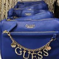 Оригинална чанта на GUESS синя, снимка 11 - Чанти - 37894340