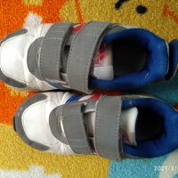 Маратонки Adidas 25 номер, снимка 7 - Детски маратонки - 32073611